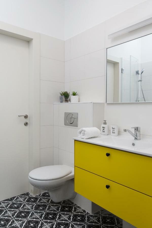Colorful Bnb Apartment Haifa Exterior photo